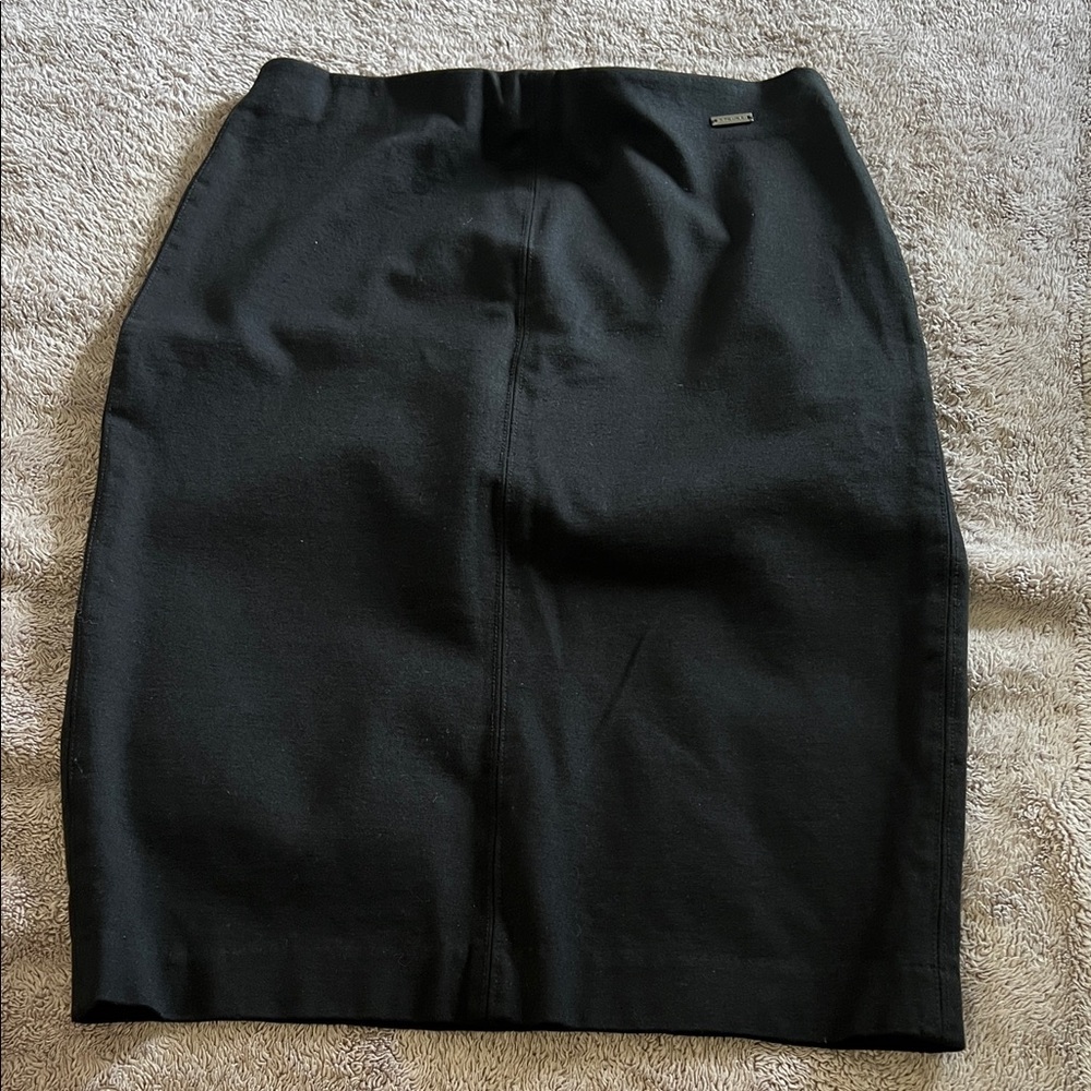 Tahari Black Pencil Skirt - Streamlined Workwear